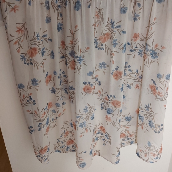 Torrid Sheer Floral High-Low Blouse/Cover Up - Picture 9 of 9